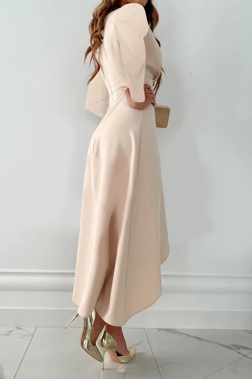 Vestido midi entallado de mujer con escote en V y abertura