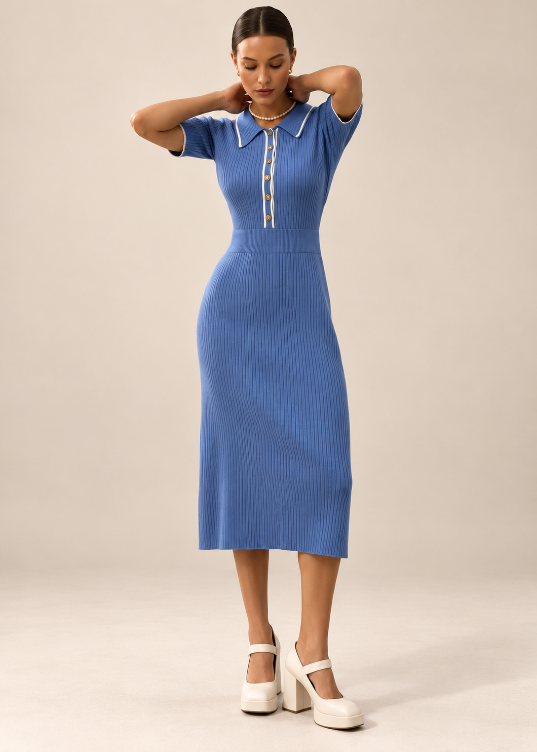 Vestido midi con cuello polo y botones frontales